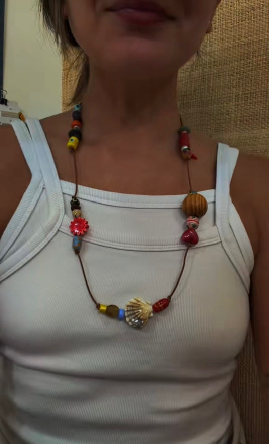 MANY WAYS NECKLACE